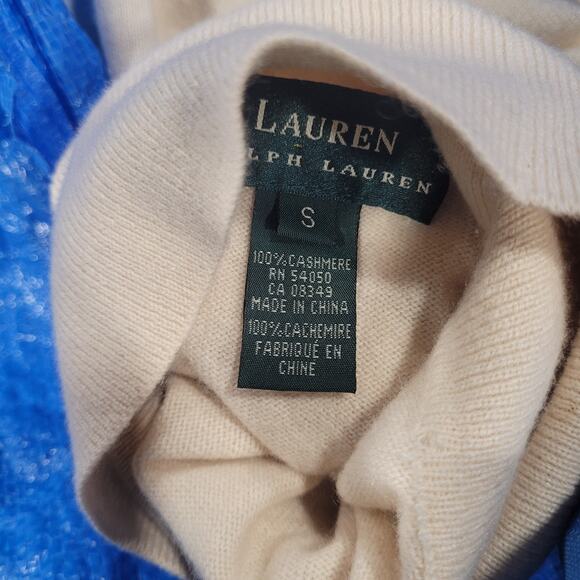 4pc CASHMERE Sweaters Tops Lot Crafts Cutter Flaws Holes Upcycle Fabric DIY - Picture 2 of 5